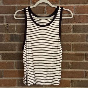 American Eagle striped tank top 🖤🤍